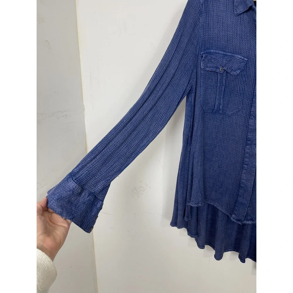 Free People Womens Shirt Large Blue Waffle Knit Tunic Top Button Front Oversized